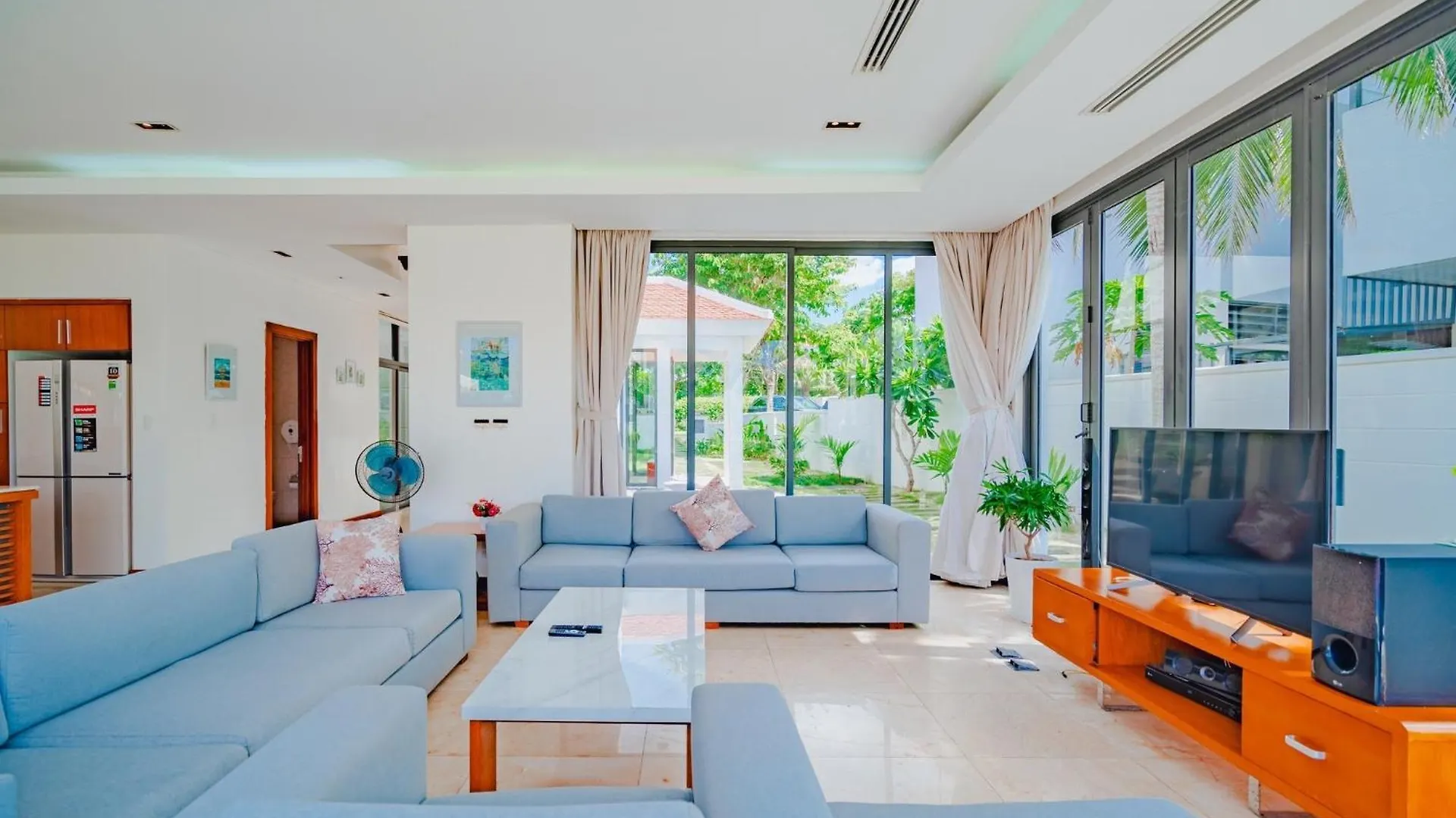 Ocean Villas Beach Resort Da Nang Vietnam