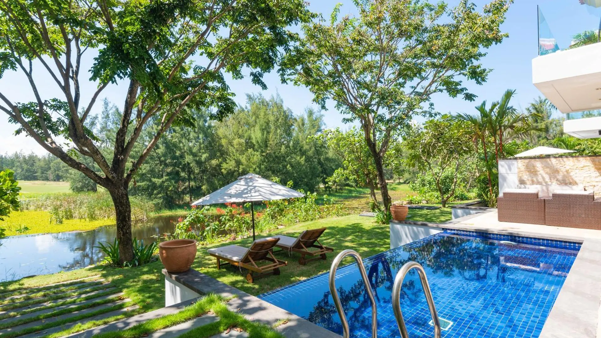 Ocean Villas Beach Resort Da Nang